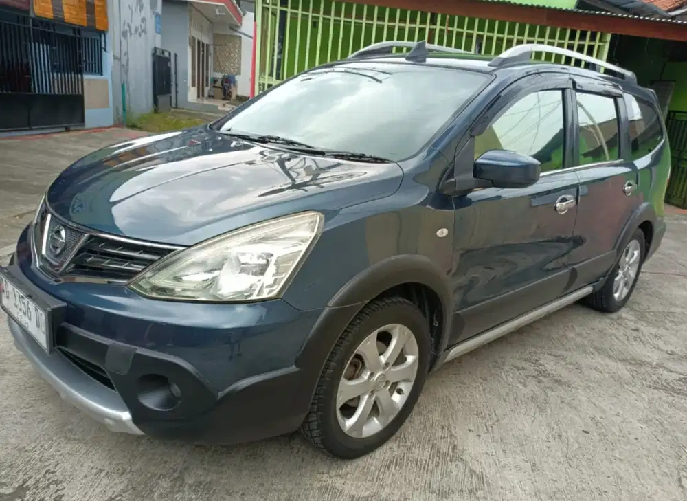 Nissan Livina 2013 Bensin