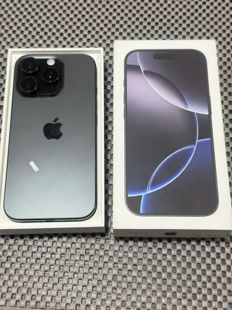 IPhone 16 PRO 256GB [ Titanium Black ] Garansi Resmi Digimap