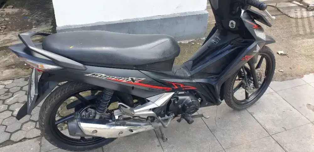 Supra X 125 th 2018  mulus pool km 29 rb pjk Aktif
