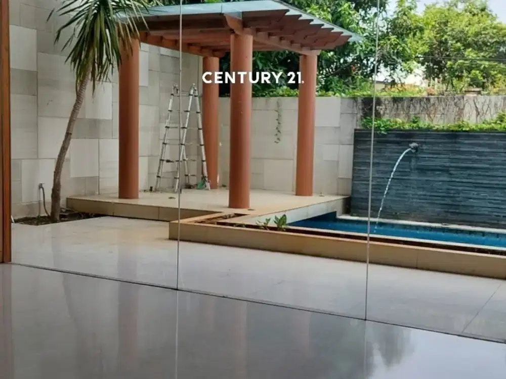 Rumah Mewah Posisi Hook Daerah Elite Di Pondok Indah FR 14704