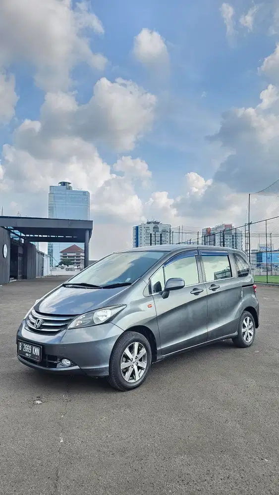 HONDA FREED PSD AT 2010