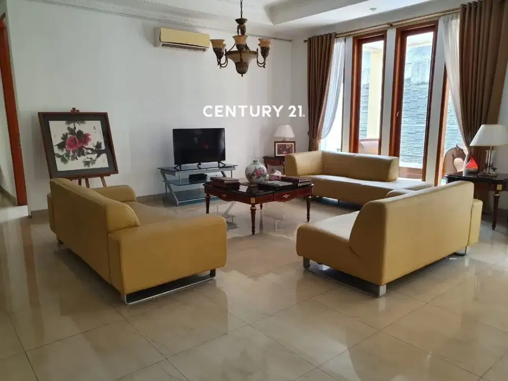 Rumah Tropis Ekslusif Ada Swim Pool Di Kemang PU 14736