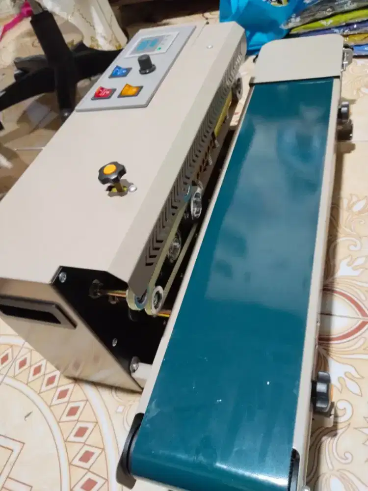 Automatic band sealer