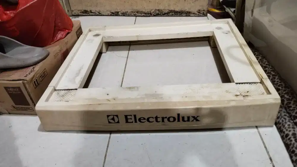 Tatakan Mesin cuci / kulkas