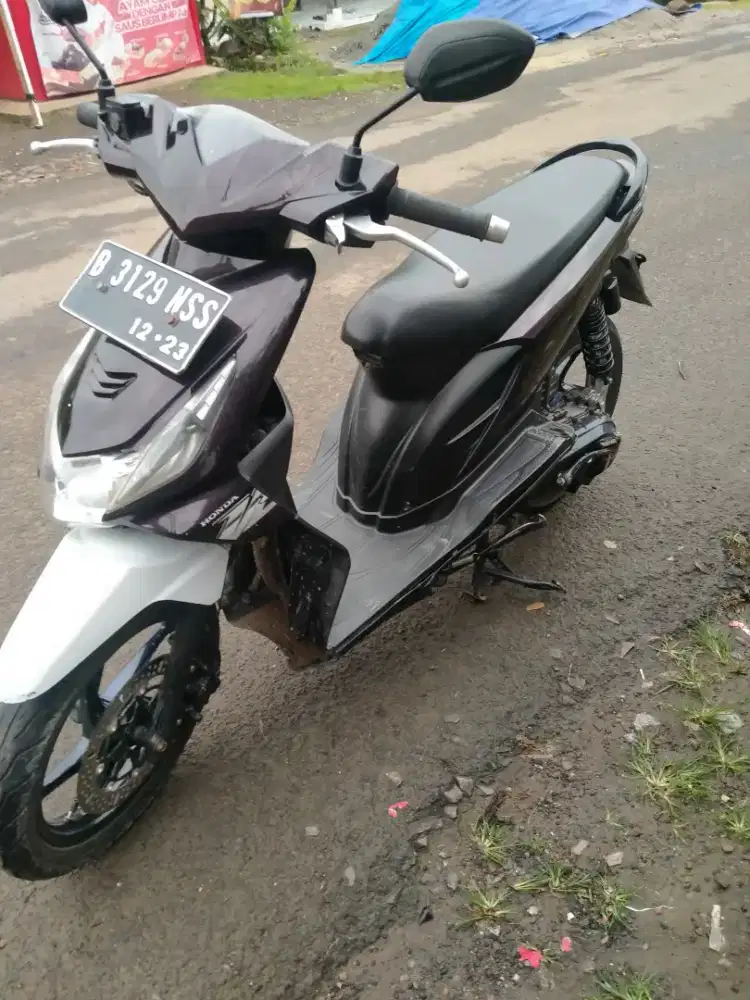 Jual motor Honda beat karburator th 2012 surat lengkap