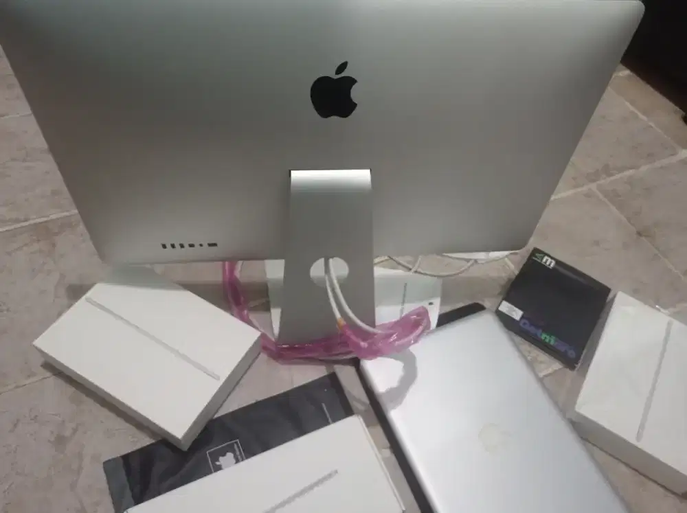 Monitor Apple Thunderbolt Display 27  ( like' New )