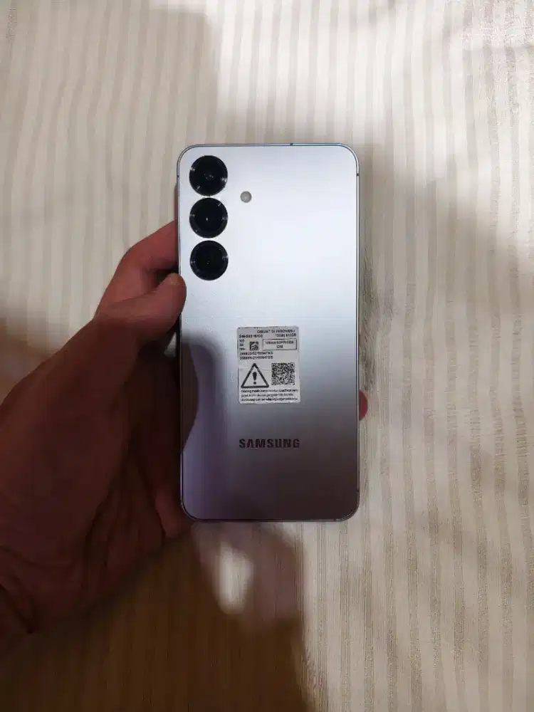 Samsung S25 12/512gb sein