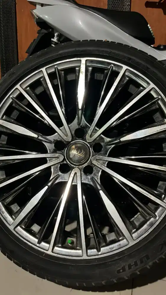 Velg R20  pcd 5 x 114