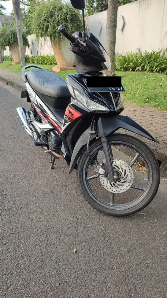 Dijual Honda Supra X 125 FI Tahun 2014