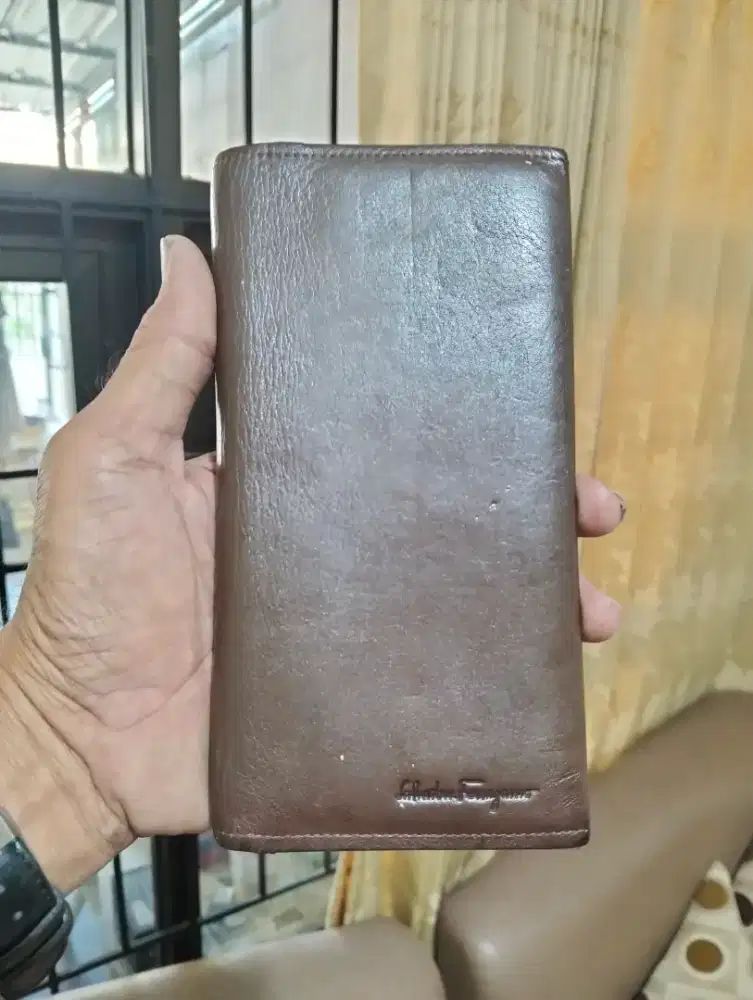 Dompet Salvatore Ferragamo Model Panjang