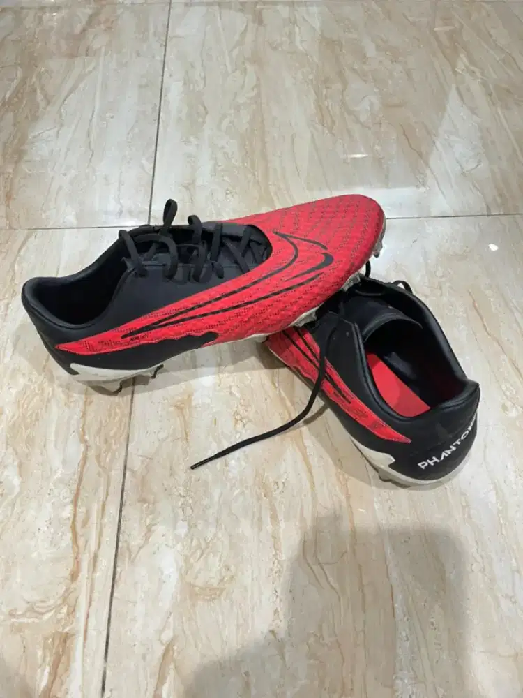 Sepatu Bola Nike Phantom GX Academy FG/MG Original
