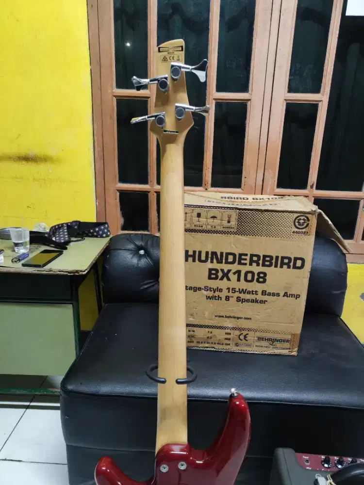 Gitar Bass Ibanez Active