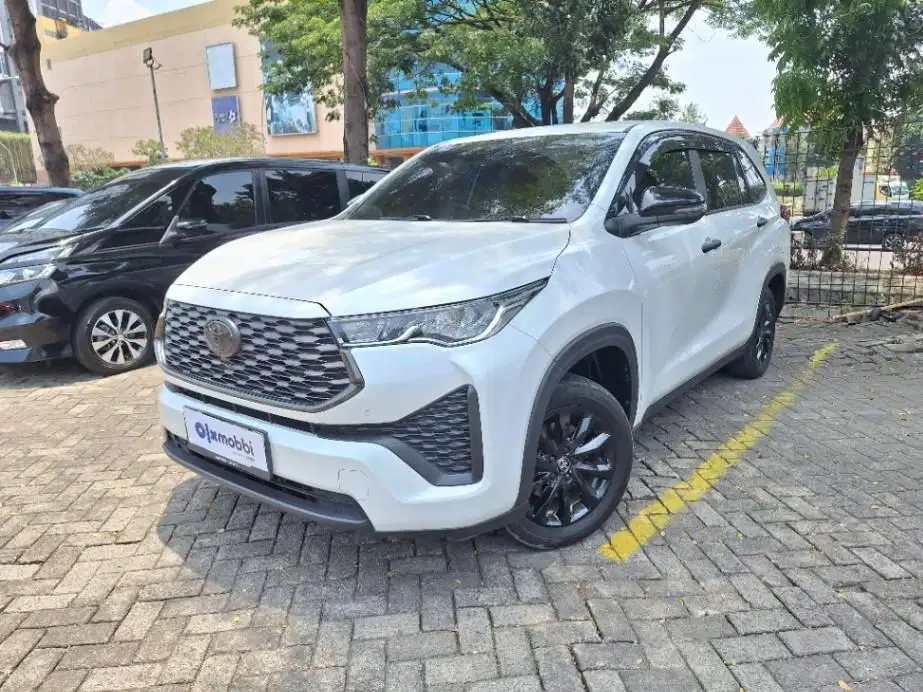 DP MURAH Toyota Kijang Innova 2.0 Zenix V CVT Bensin-AT 2022  CKIJB