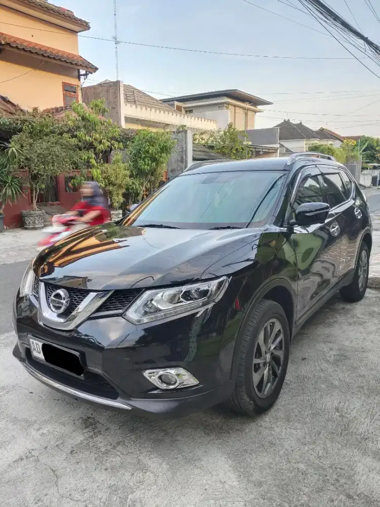 Nissan X-Trail 2.0 A/T 2015