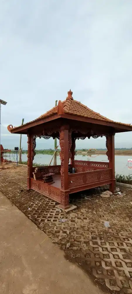 Gazebo saung ukuran 250*250 bahan full jati