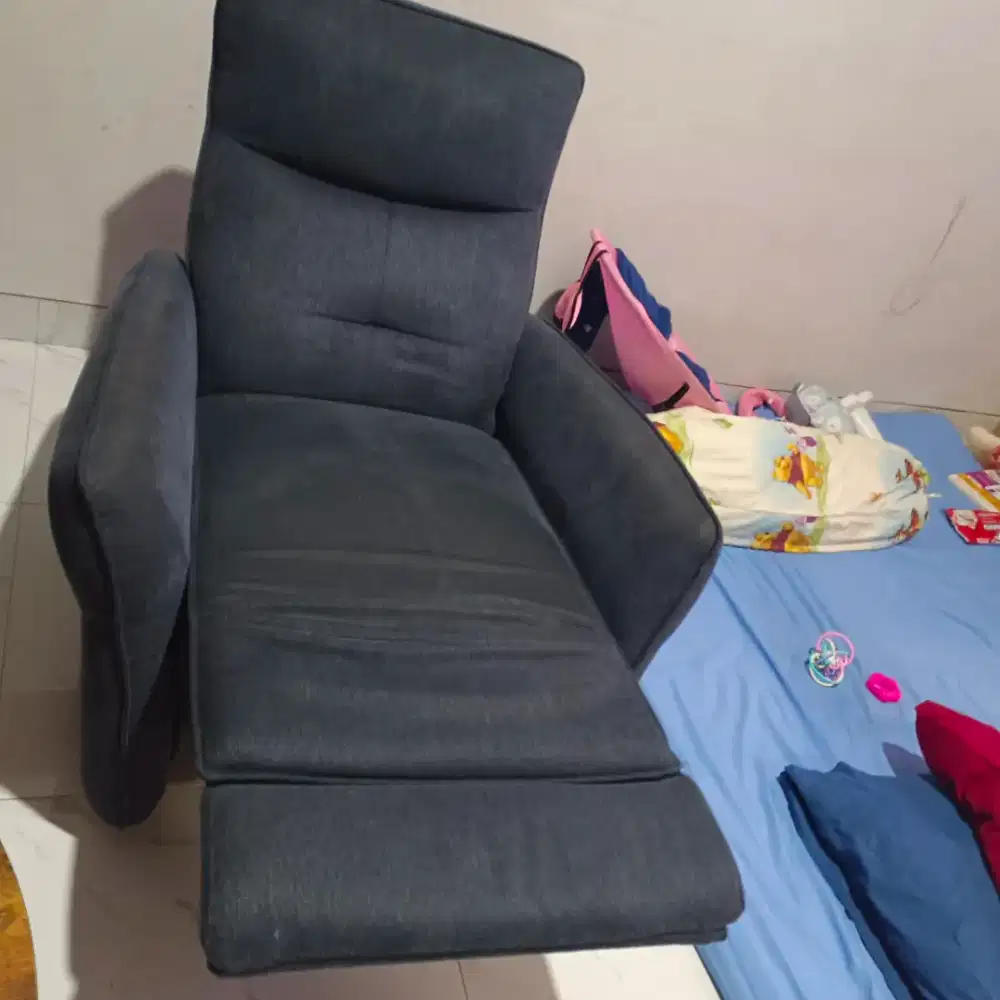 Di jual cepat sofa beli di informa