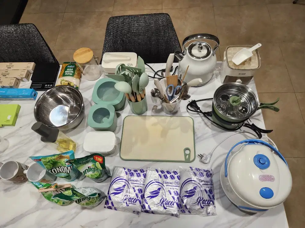 Dijual semua barang yang sudah dipakai