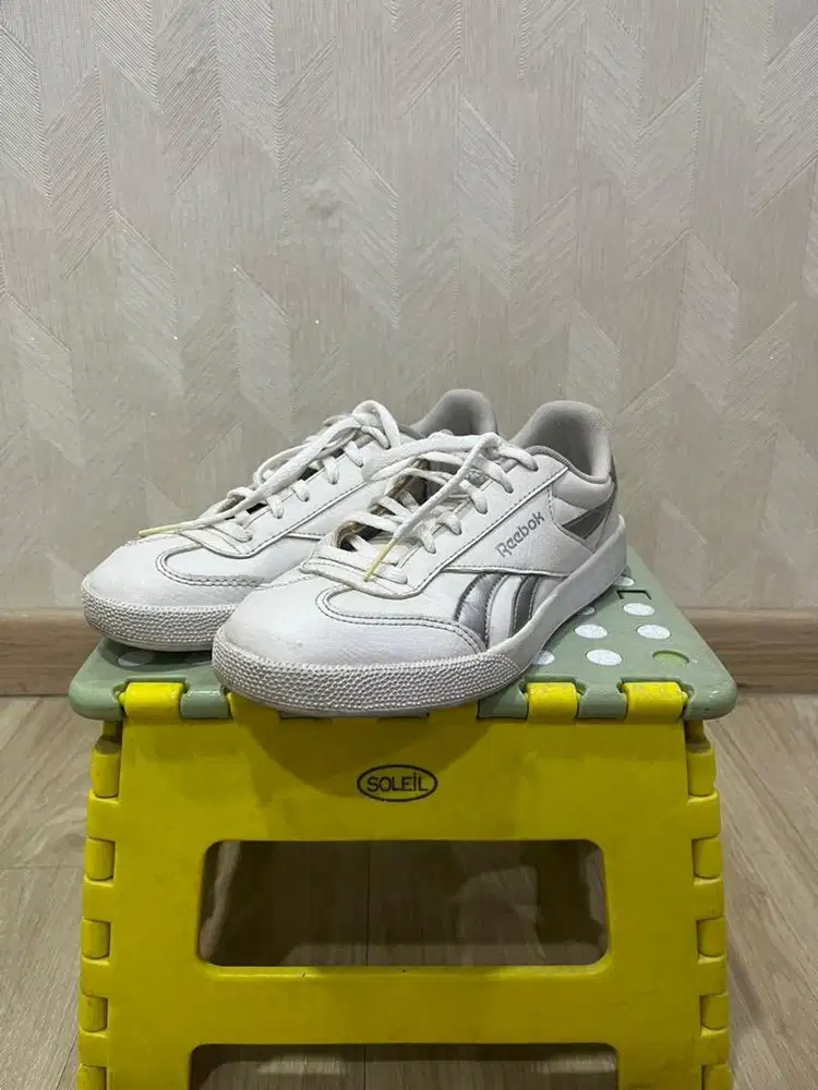 Sepatu Reebok Model Smash Edge S