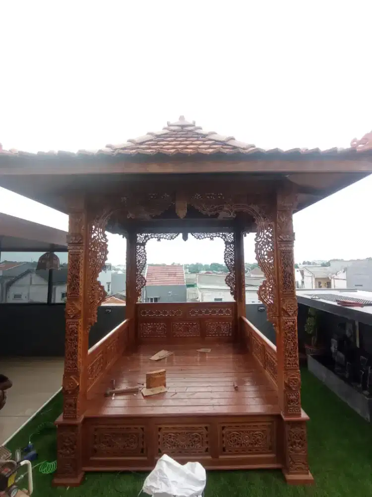 Gazebo + plafon bahan kayu jati