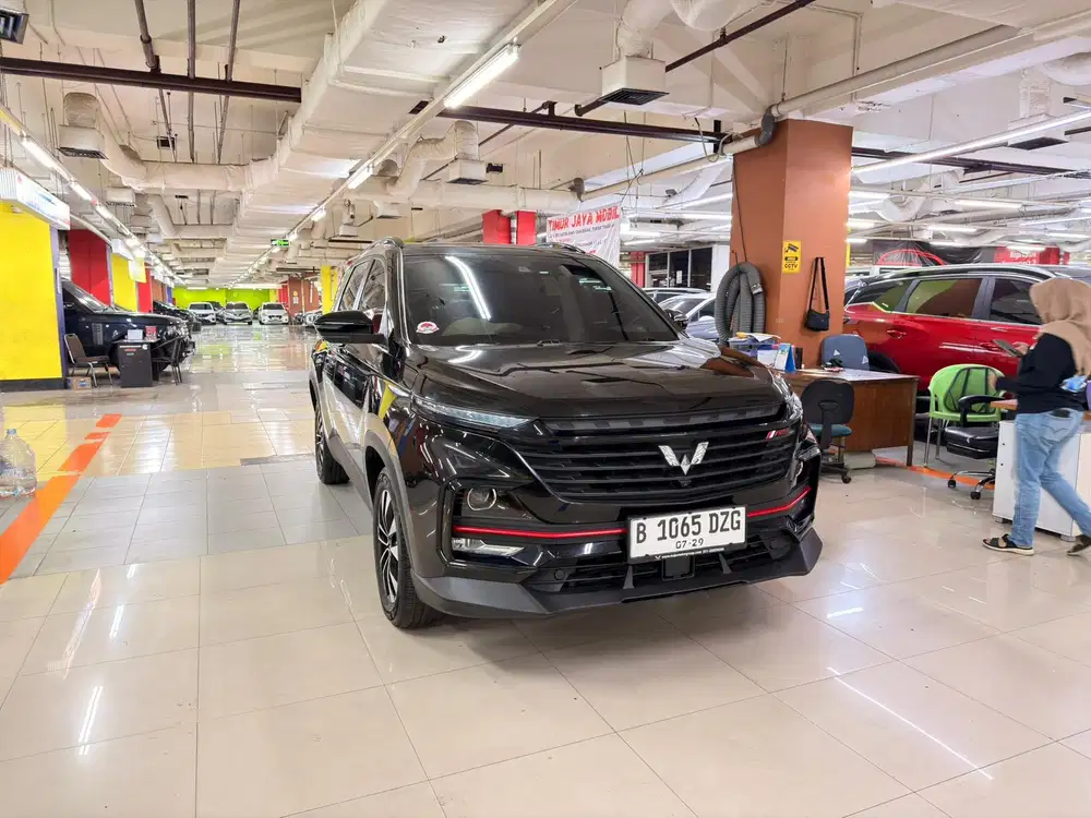 Wuling Almaz Rs 2023 km 13 ribu