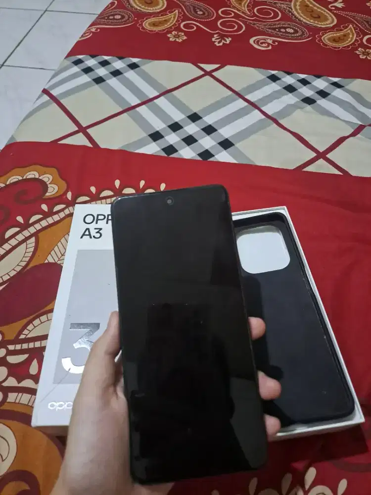 OPPO A3 8/128 4G