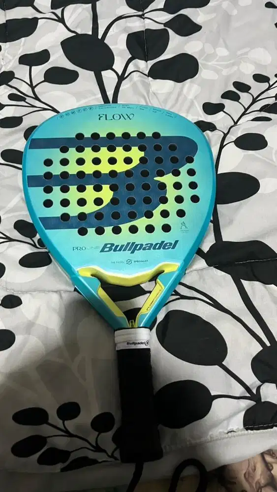 Raket Padel Bullpadel Flow Women 2025 mulus