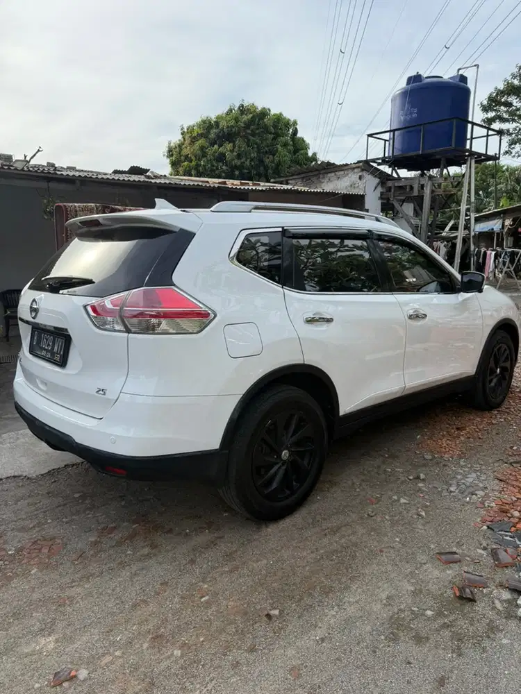 Nissan X-Trail 2015 Bensin