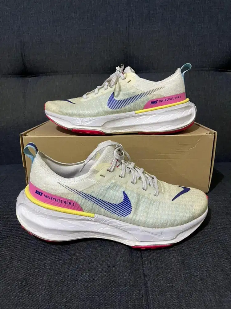 Sepatu Nike ZoomX Invicible Running 3 Flyknit Photon Dust Royal White