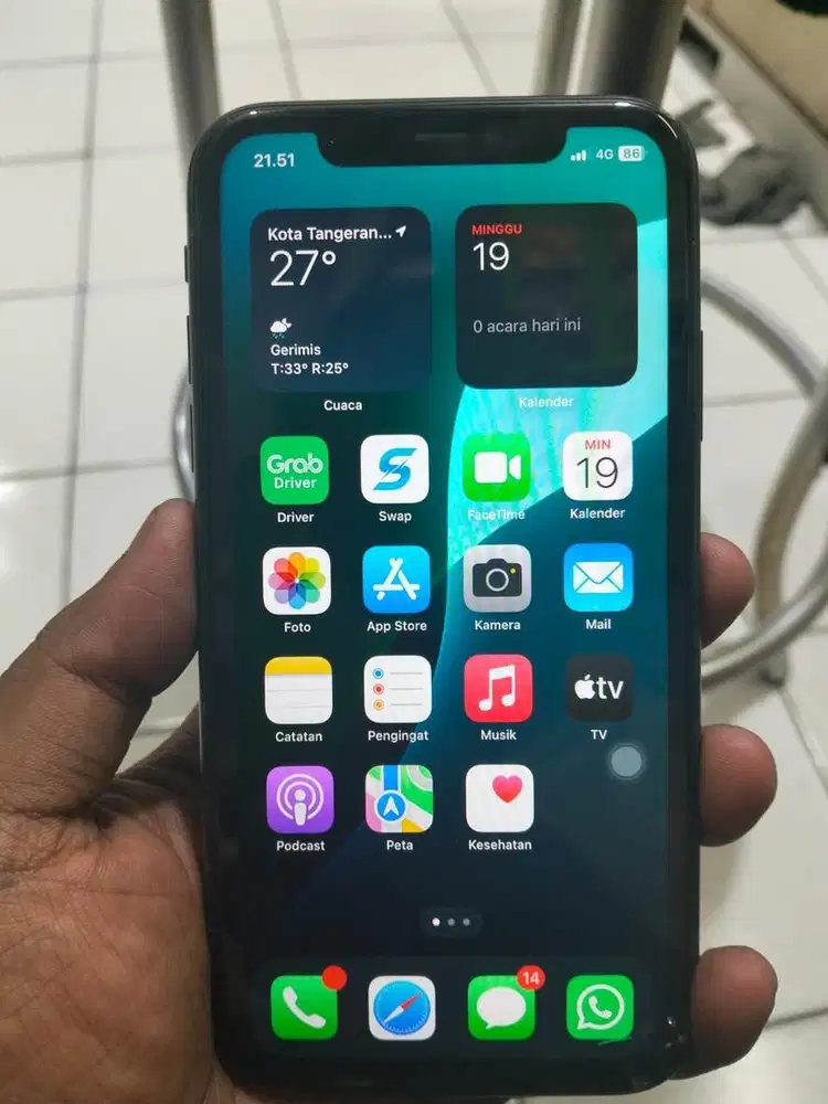 iPhone 11 64gb inter