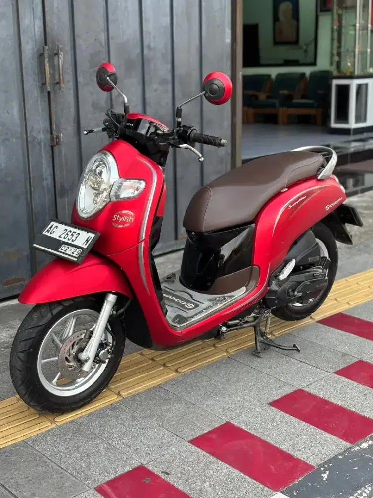 Scoopy 2019 Merah Doff Mulus