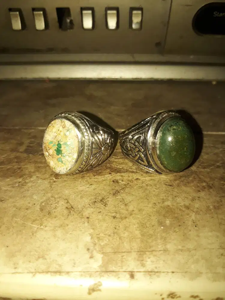 Jual 2 batu cincin pirus persia dan giok aceh