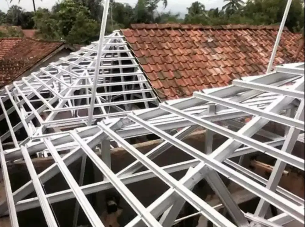 Baja Ringan Terpasang