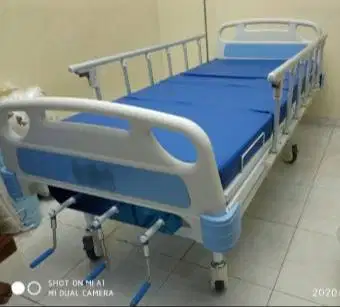 TEMPAT TIDUR PASIEN RUMAH SAKIT HOSPITAL BED 3 ENGKOL