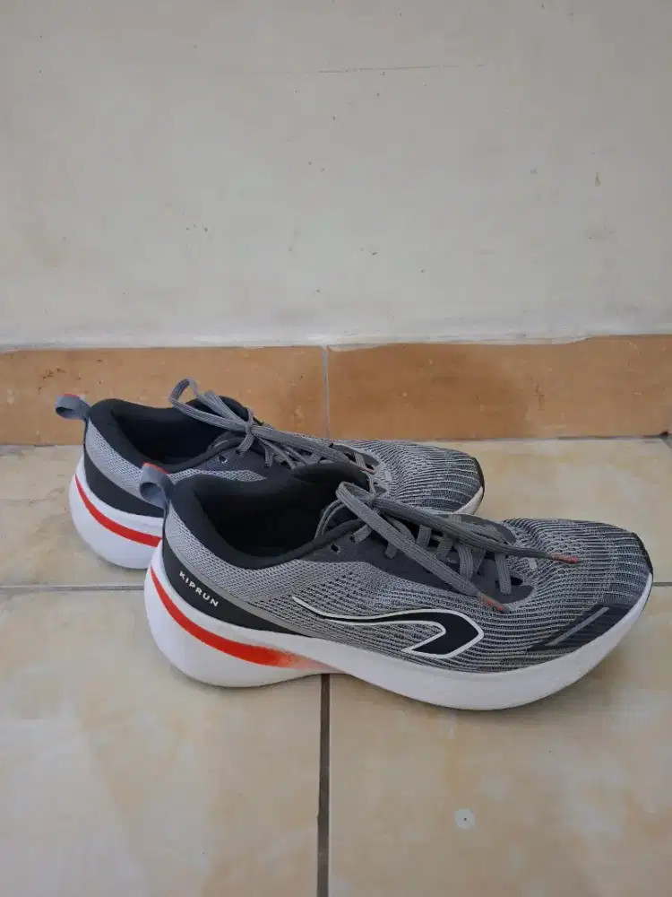 Sepatu kiprun 500 Cushion Grey Mfoam