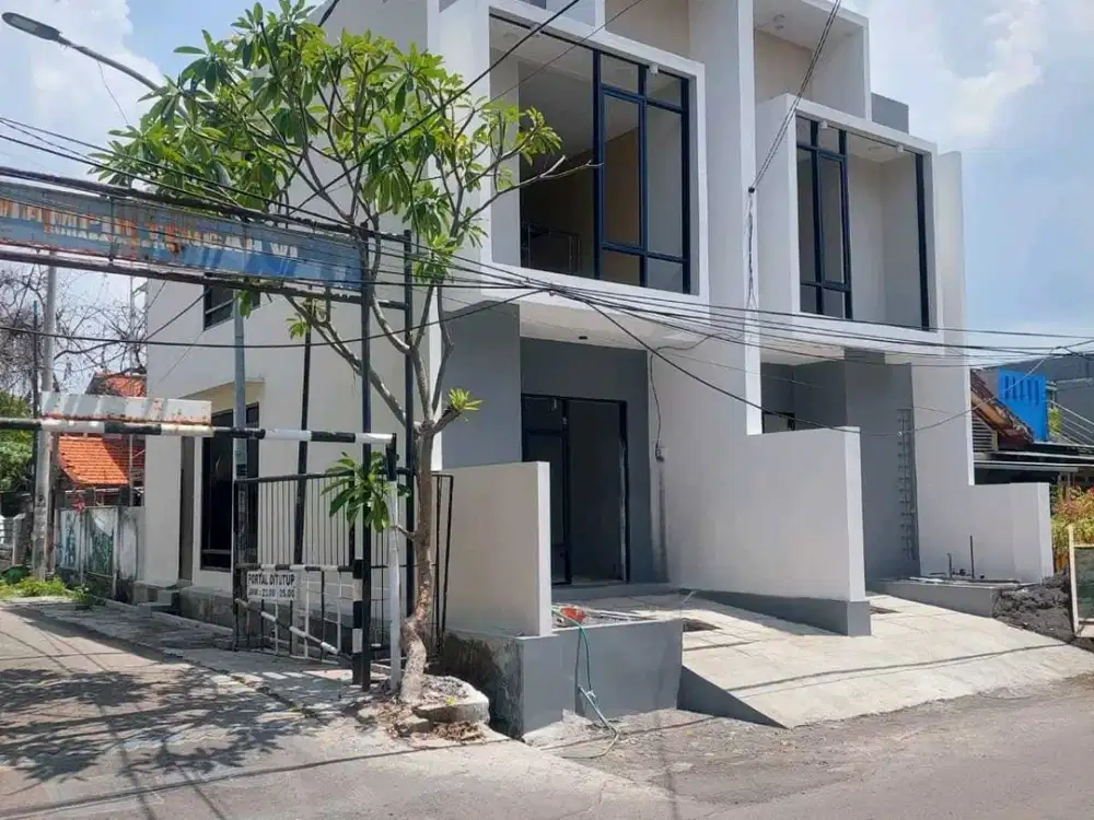 Jual Rumah Semampir Tengah