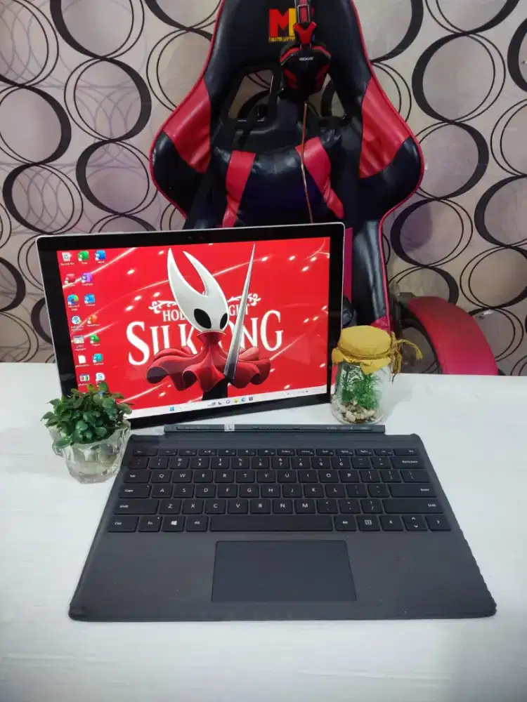 Microsoft Surface Superslim 2in1 Touchscreen Siap Pakai