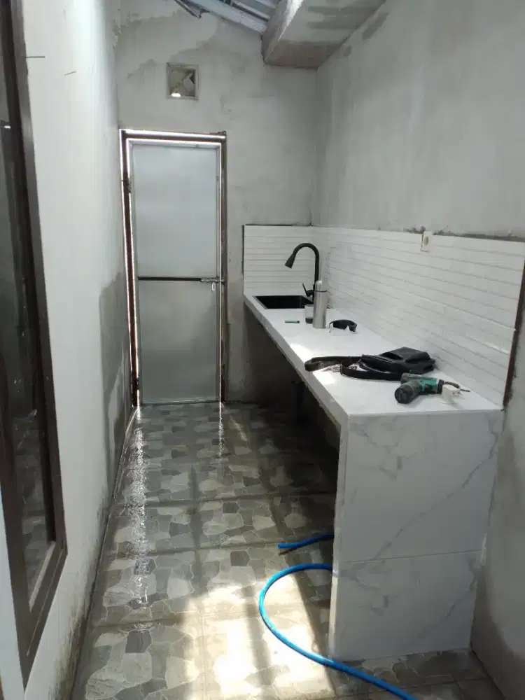 Renovasi dapur minimalis