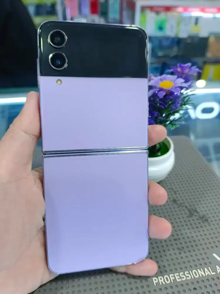 SAMSUNG GALAXY Z FLIP 4 8/256GB SECOND