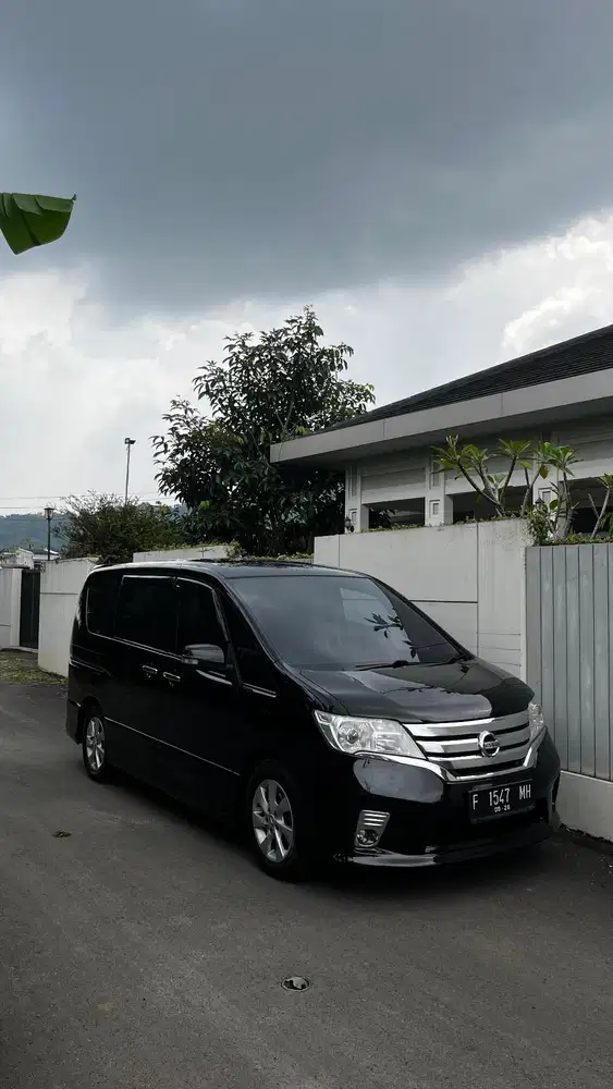 Nissan Serena 2013 Bensin