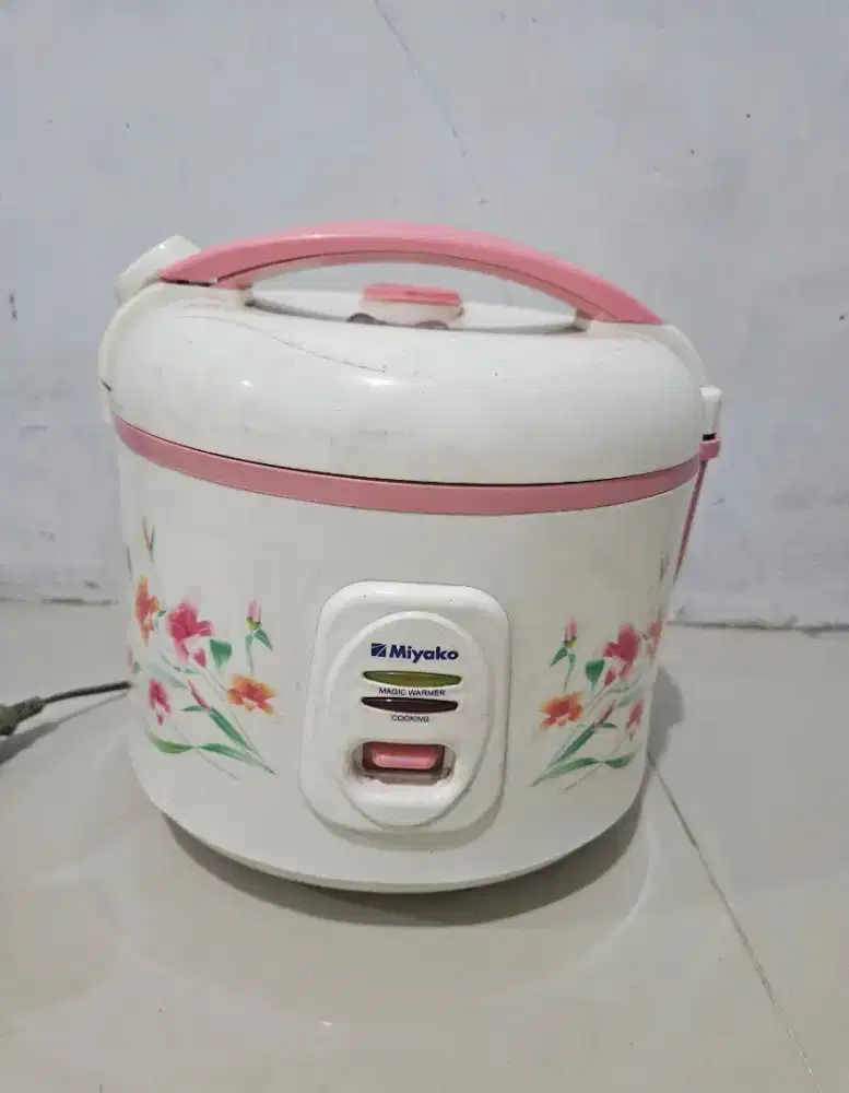Magic com/rice cooker miyako 1,8 L