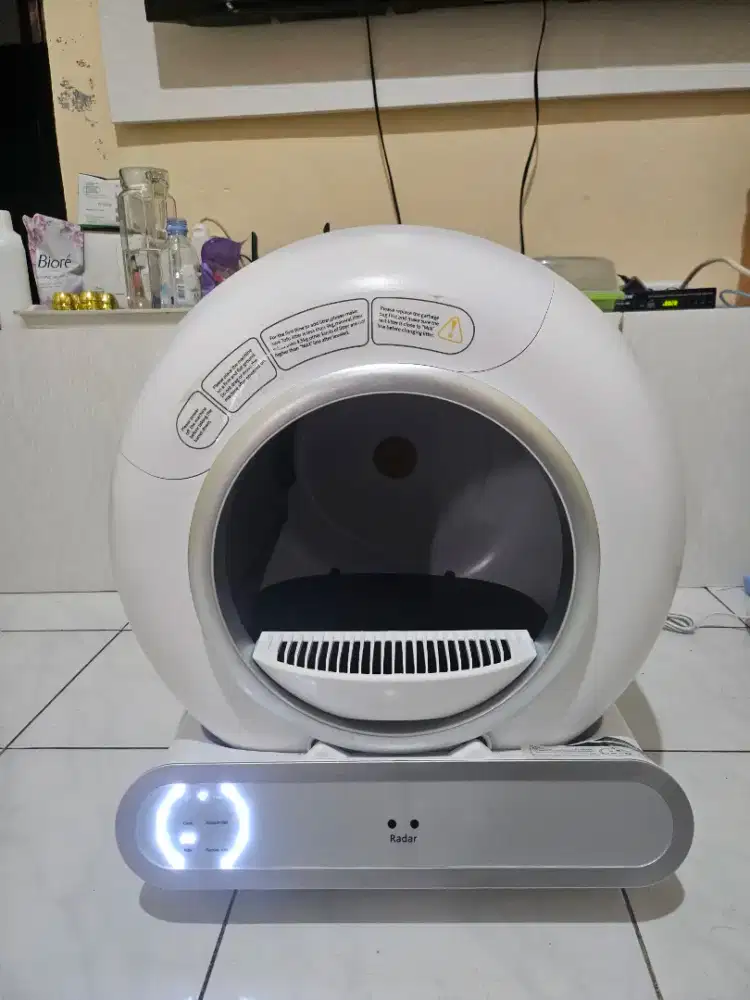 Automatic Litter Box Kucing