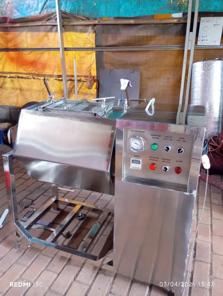 Mesin marinasi ayam jenis vacum