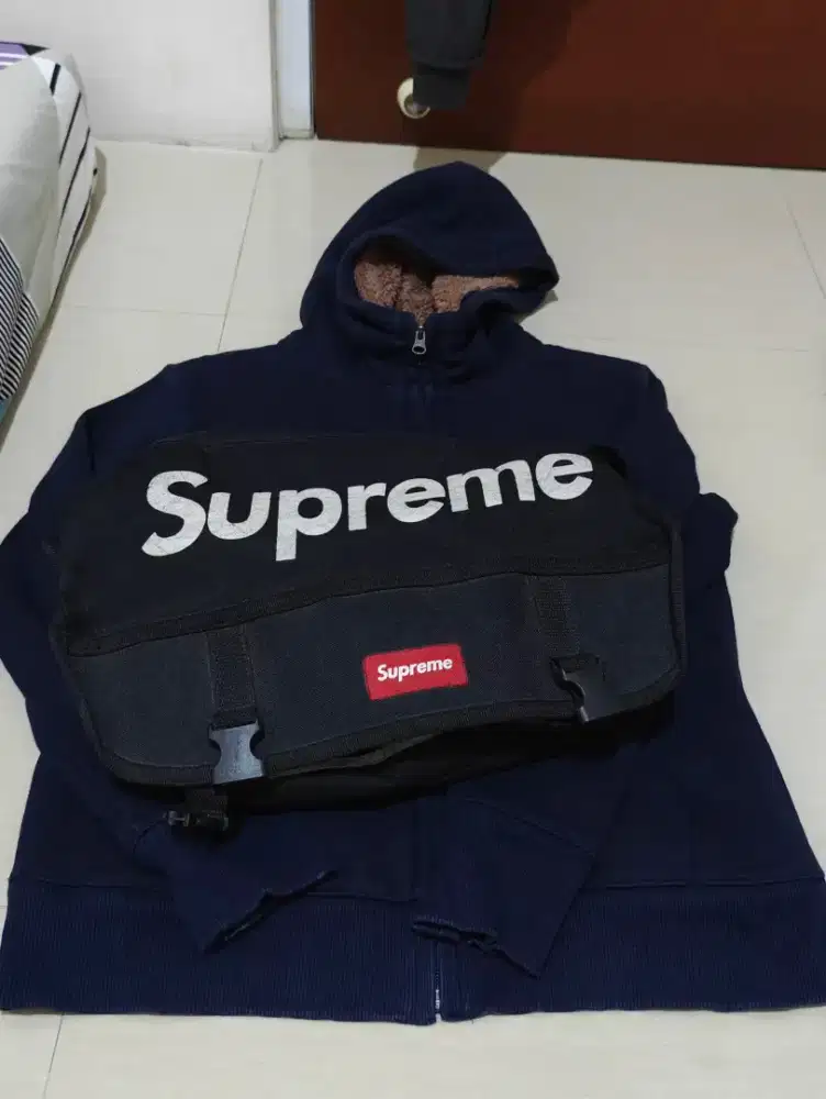 Jaket UNIQLO & tas supreme