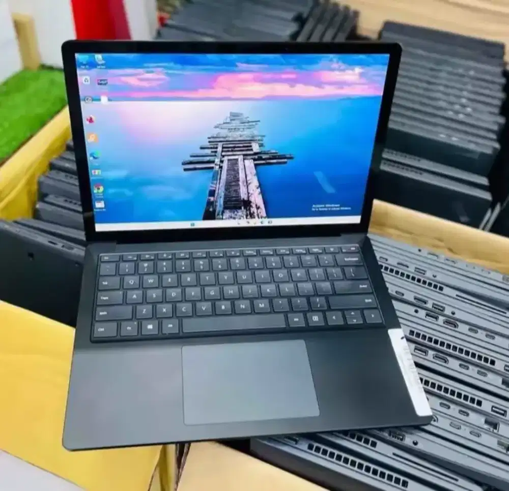 Menerima jual beli komputer/laptop bekas satuan dan juga borongan