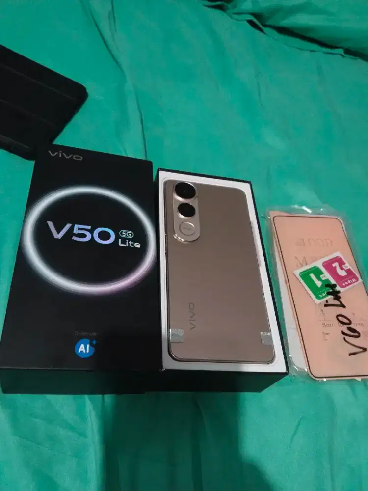 Vivo V50 lite 5G 8/256 Gold
