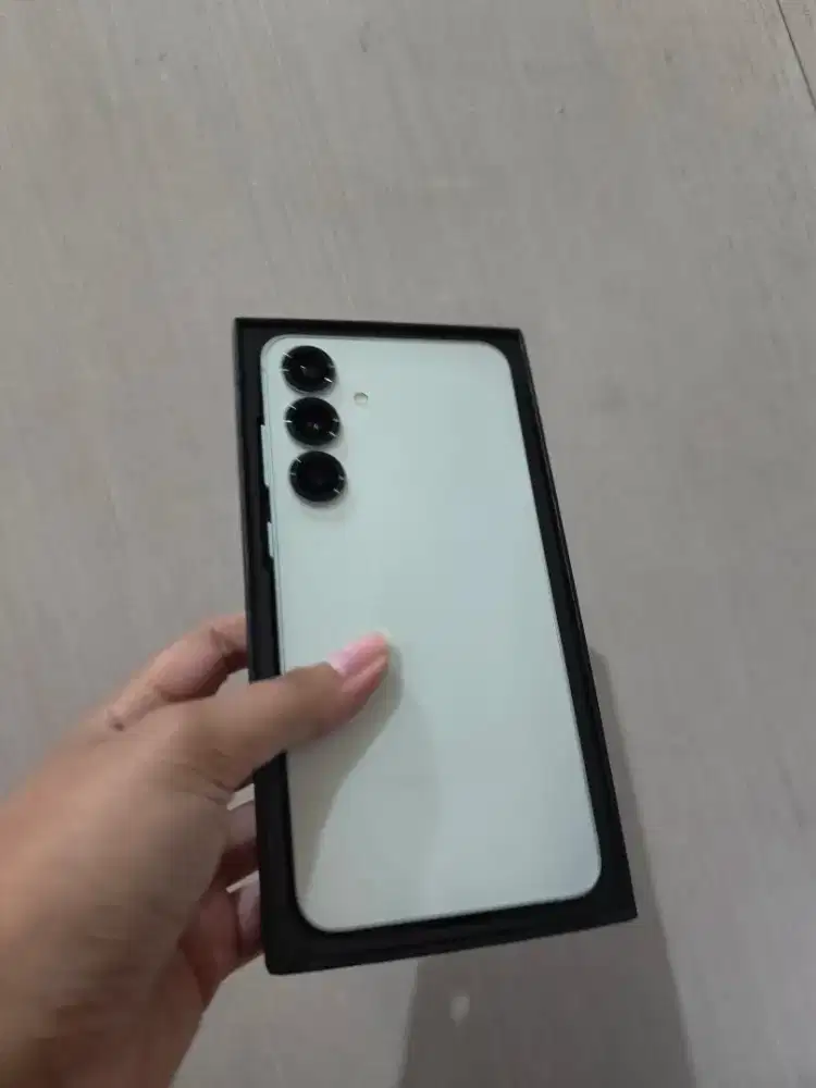 Samsung S25+ S25 Plus 12/512Gb second used