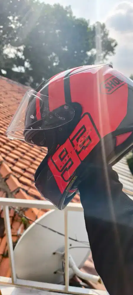 SHOEI Z8 MERAH MARQUEZ MULUS