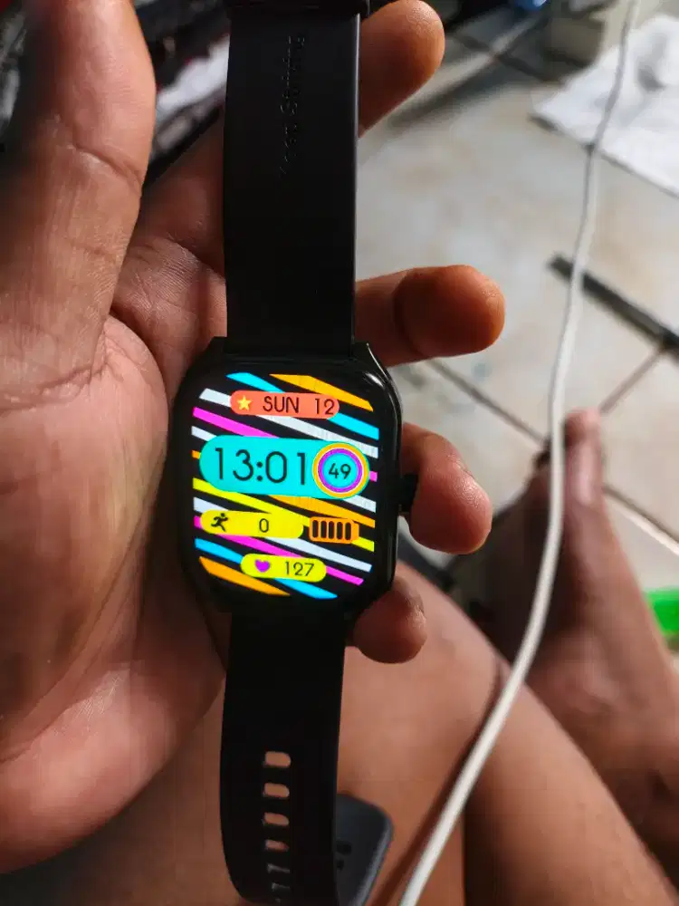 Aolon Curve Smartwatch Japan