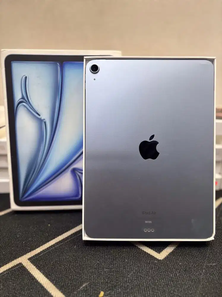 Ipad AIR M2 128Gb Ibox BNOB (Buka box aja, garansi blm aktif)