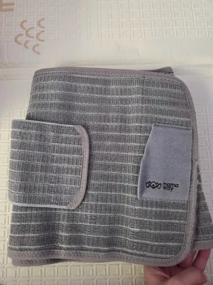 [PL] Mamaway Postnatal Recovery Corset dengan Kompresi Arang Bambu M-L